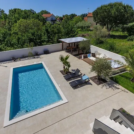 Sandro By Interhome * Porec