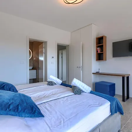 Sandro By Interhome Poreč