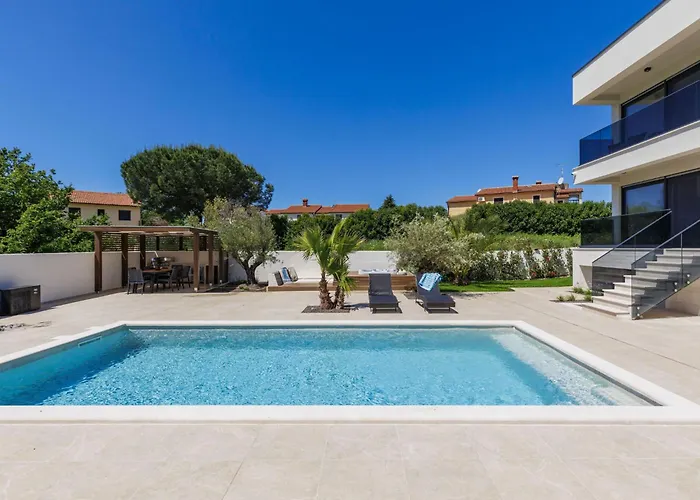 Vila Sandro By Interhome Porec