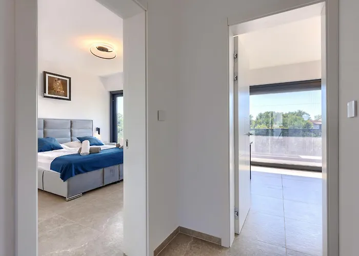 Sandro By Interhome Porec