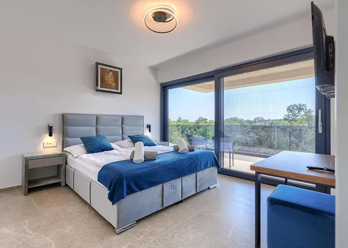 Sandro By Interhome Porec