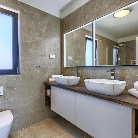 Sandro By Interhome 别墅 *