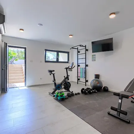 Sandro By Interhome 别墅 波雷奇