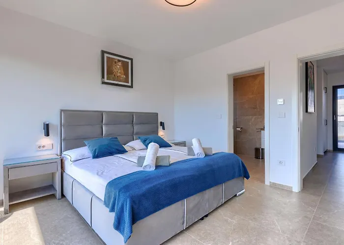 Sandro By Interhome * Πόρετς