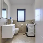 Sandro By Interhome *